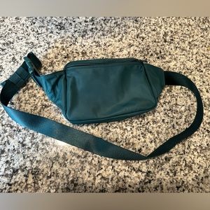 Lululemon belt bag